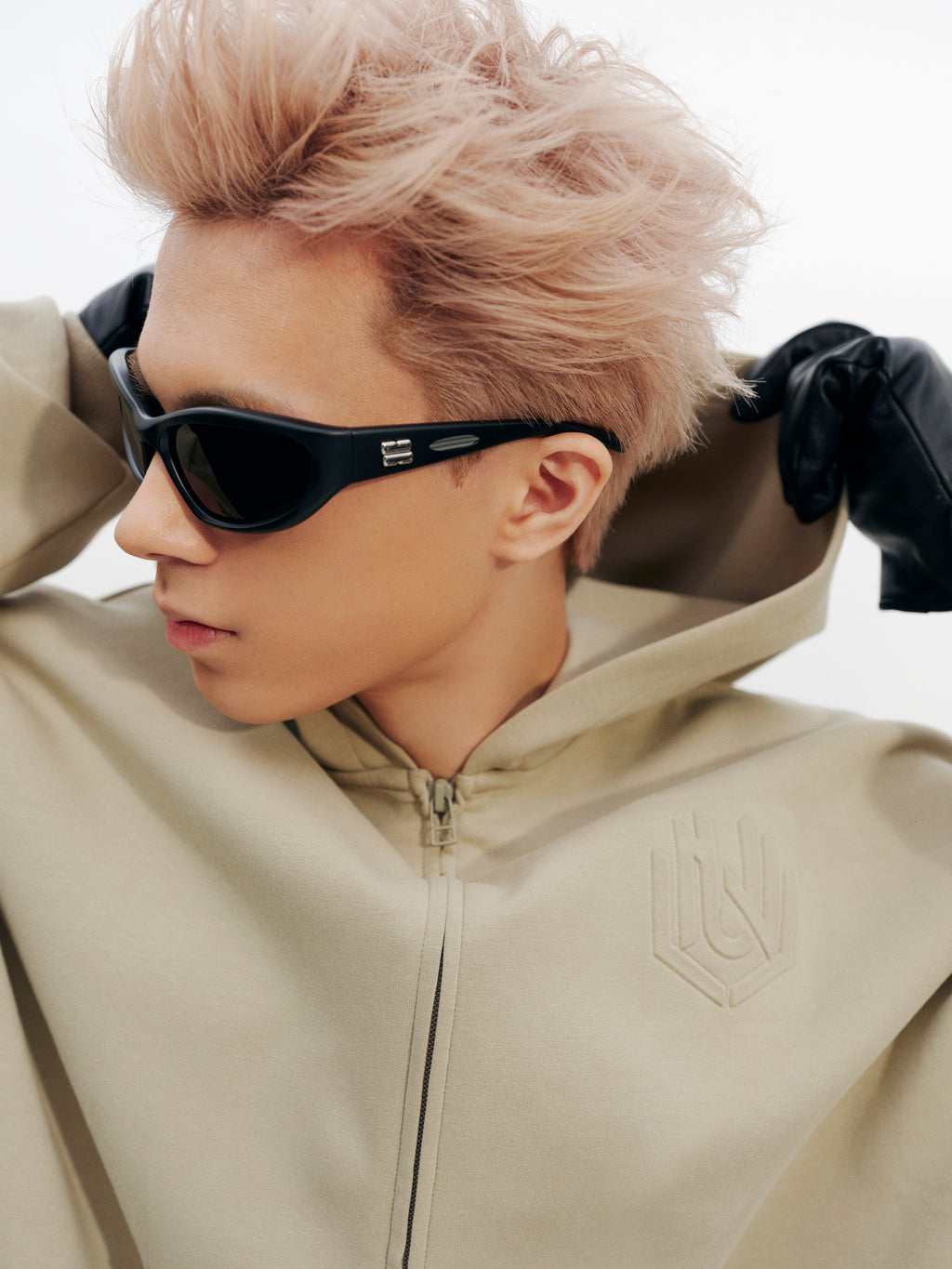 EMBOSS LOGO HOODIE KHAKI