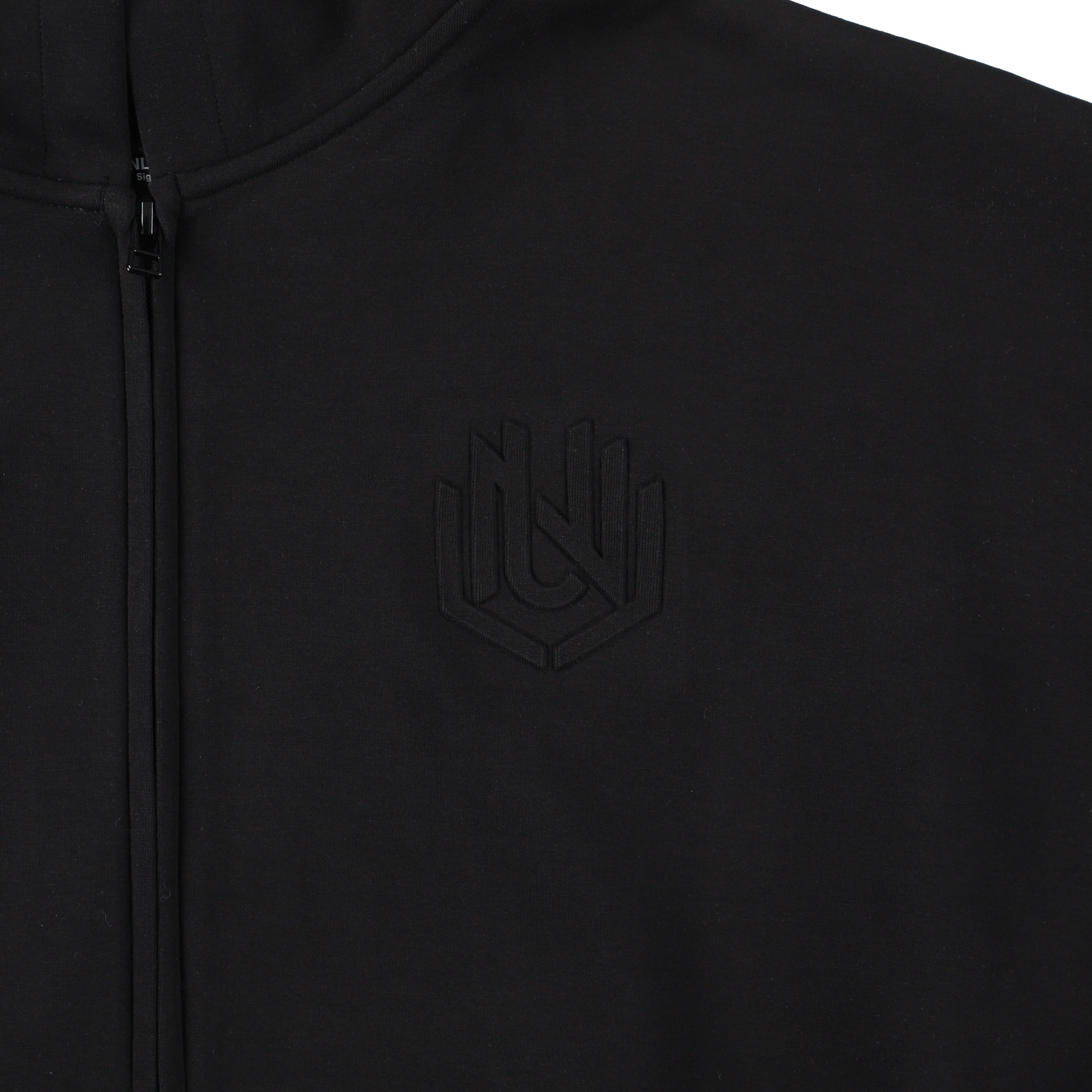 EMBOSS LOGO HOODIE BLACK