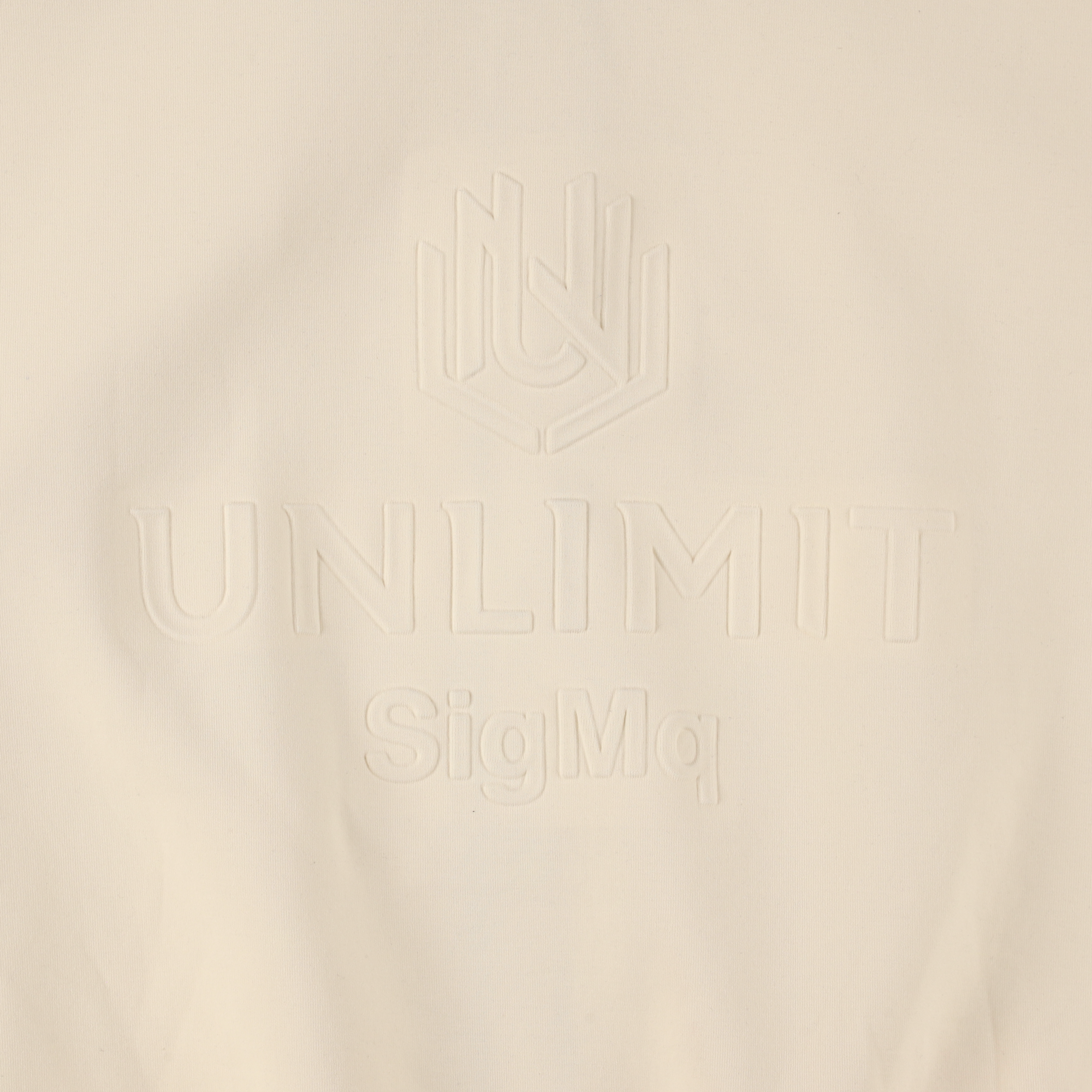 EMBOSS LOGO HOODIE  ECRU